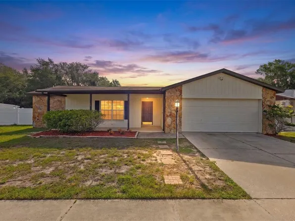1358 Foxboro Dr, Brandon, FL 33511
