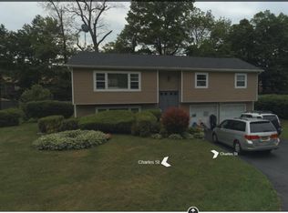 12 Charles St, Nanuet, NY 10954