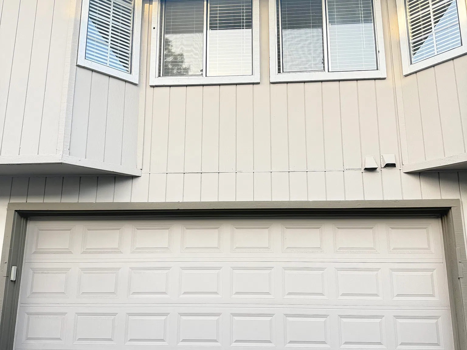 2 bed, 960 sqft, $3,300 — Photo 2