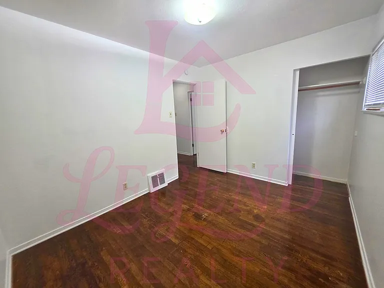10604 Spring Garden Dr — Photo 14