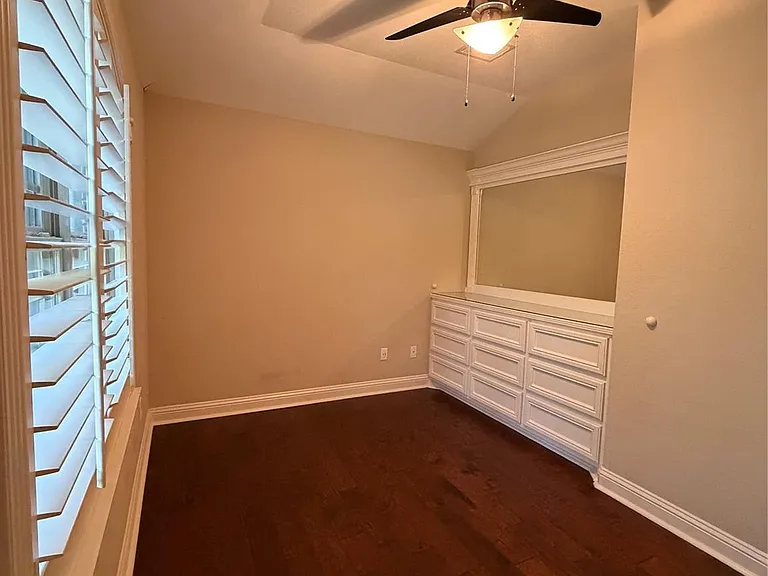 1710 Castlerock Dr — Photo 27
