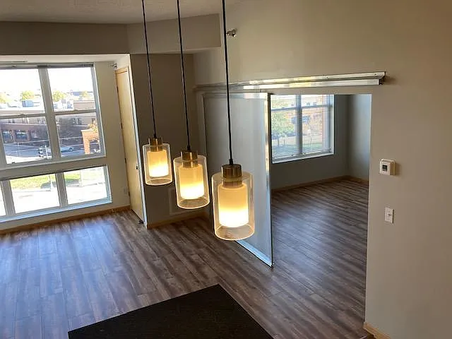 2 bed, 913 sqft, $1,795 — Photo 4