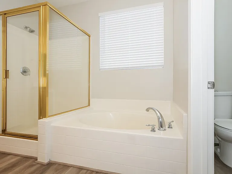 4404 Altamira Cave Dr — Photo 12