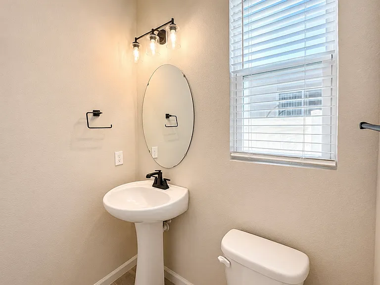 1502 Erin Breeze Ln #1502 — Photo 16