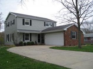 2615 5th St, Charleston, IL 61920