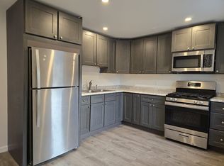 976 Smithfield Ave FLOOR 2, Lincoln, RI 02865