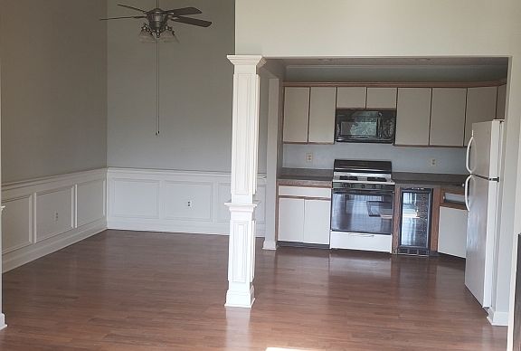 2nd image of 139 Woodward Ln