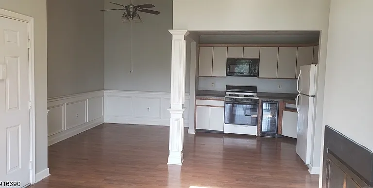 139 Woodward Ln — Photo 2