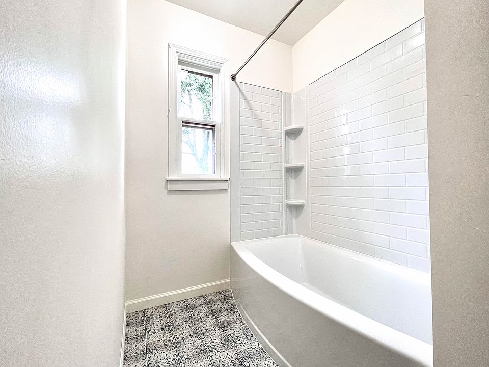 Bathroom (2)