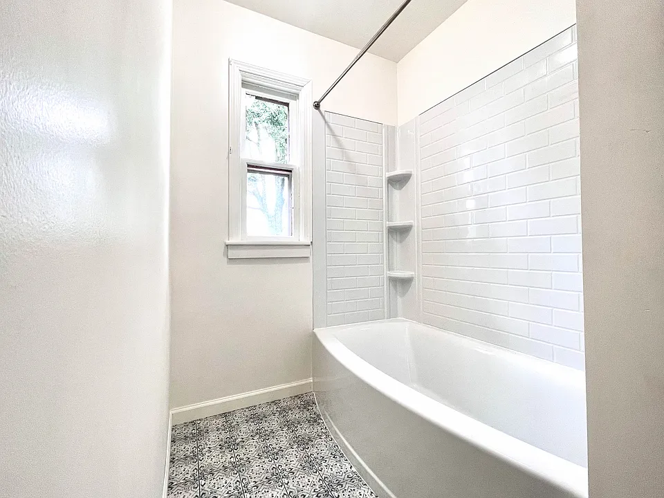 Bathroom (2)