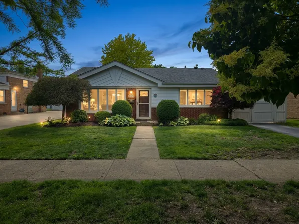 10720 S Lavergne Ave, Oak Lawn, IL 60453