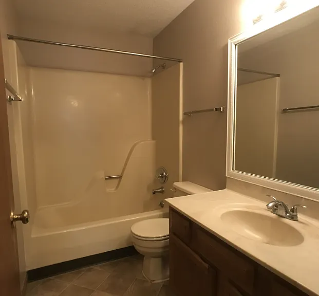 130 West St — Photo 17