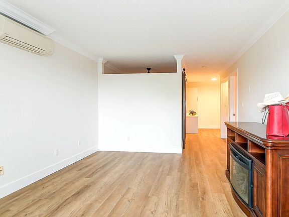 4th image of 17661 58a Ave #203