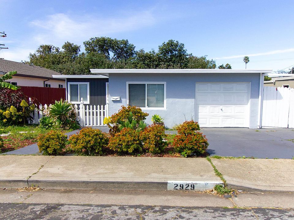 1st image of 2929 Alta Mira Dr