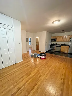 Rented by Jonis Realty | media 16