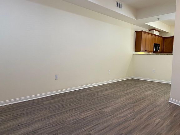 2nd image of 1357 W 9th Ave Unit 14