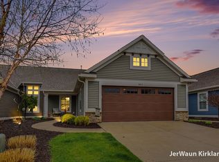 867 Harper Woods Dr SW #32, Byron Center, MI 49315