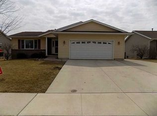 2365 Copper Dr, Marion, IA 52302