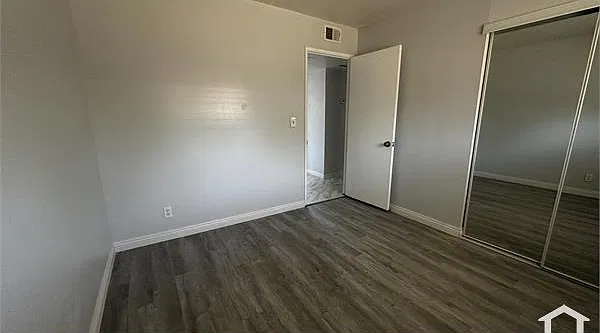 4 bed, 1378 sqft, $4,200 — Photo 3