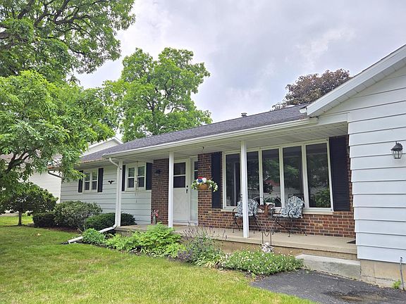 3rd image of 1309 Hickory DRIVE