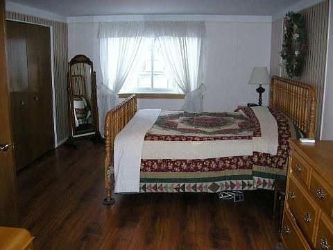 3rd image of 15854 Flanagan St