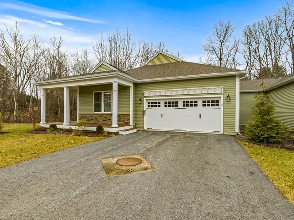 66 Spring Hill Dr #8, Uxbridge, MA 01569