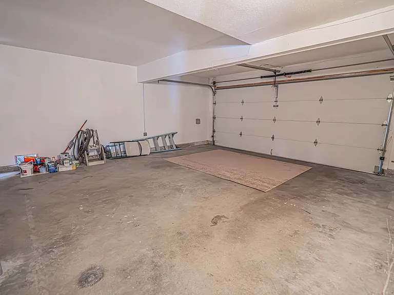 27727 Spandau Dr — Photo 25