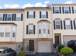 2710 Equestrian Dr, York, PA 17402