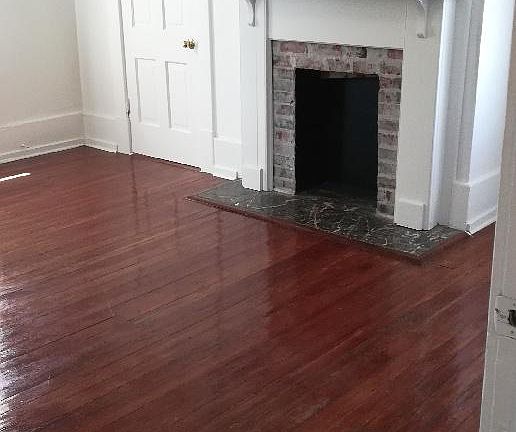3rd image of 404 E Park Ave #B