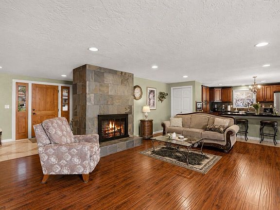 4th image of 1769 Serenity Dr