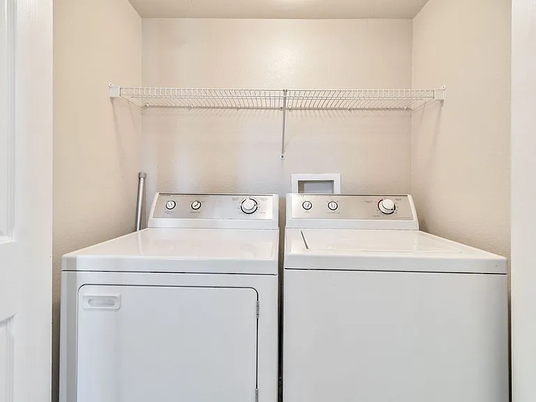 2950 Viscaya Pl #104 — Photo 22