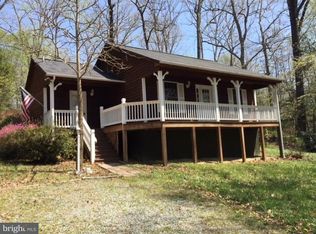 704 Lake Caroline Dr, Ruther Glen, VA 22546