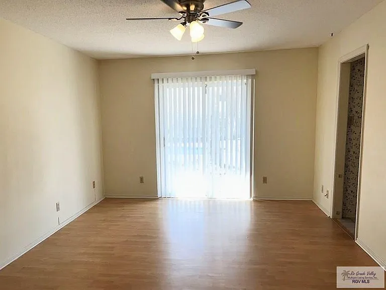 5611 La Estrella Cir — Photo 10