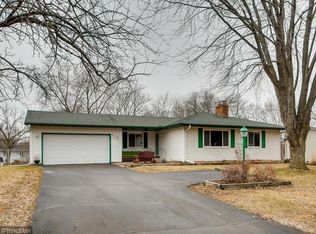 3917 Blackhawk Rd, Eagan, MN 55122