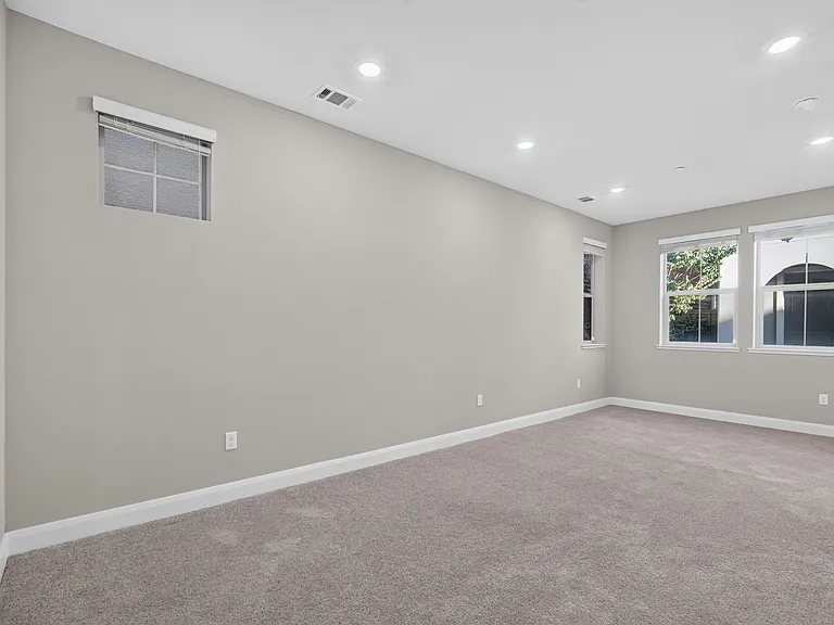 1606 Hidden Creek Ln — Photo 5