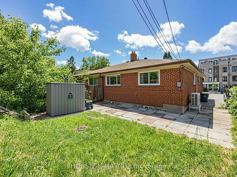 51 Tisdale Ave #MAIN FLOOR — Photo 16