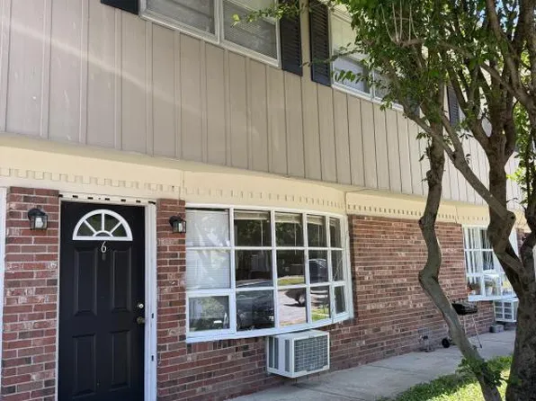 500 N Westridge Dr APT D6, Carbondale, IL 62901