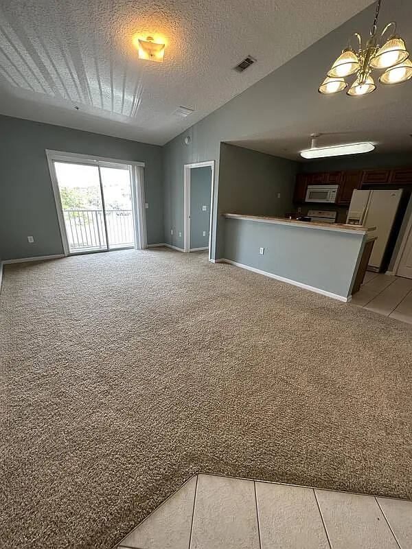 Building Photo - 7920 Merrill Rd #1213