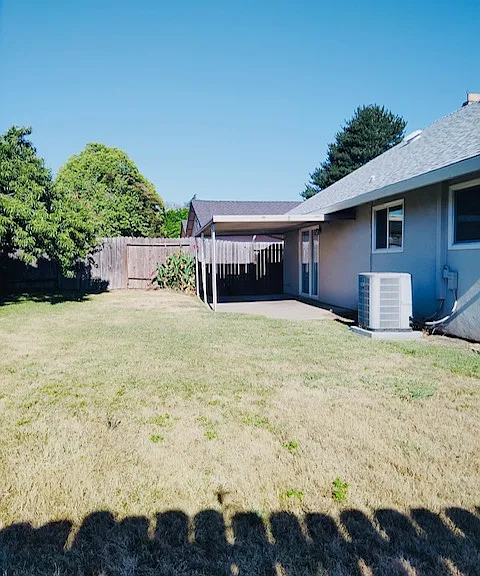 8070 La Riviera Dr — Photo 15
