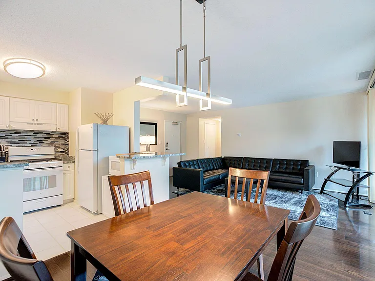 8 S Van Dorn St #ALEXANDRIA — Photo 4