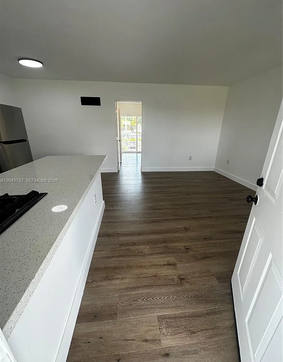 Courtyards Ii Condo — Photo 1