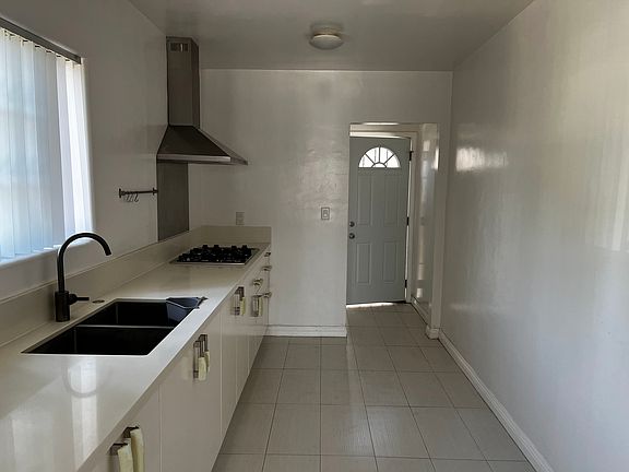 2nd image of 2433 Earle Ave