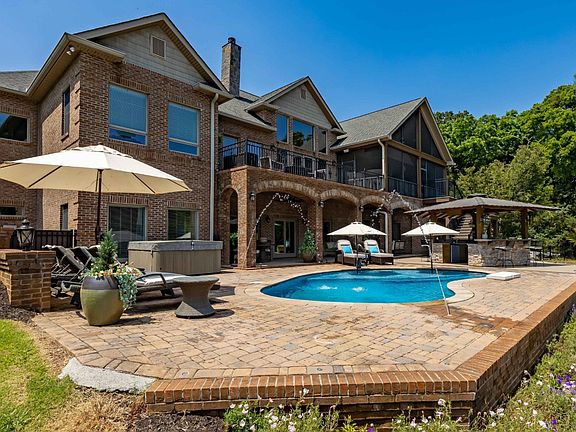 4th image of 4786 Driftwood Ln