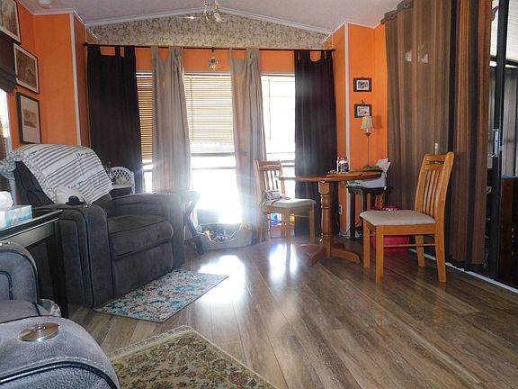 3rd image of 10811 Don Creek Dr