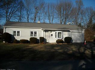 7 Fairview St, Ansonia, CT 06401