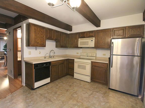5th image of 6600 W Wood River Dr #B102