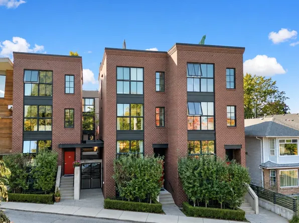 3431 Porter St, Vancouver, BC V5N 4H2