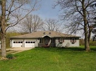 2589 S Hametown Rd, Barberton, OH 44203