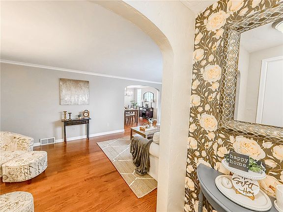 3rd image of 5314 Madison Ave