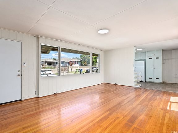 3rd image of 2121 Bachelot St